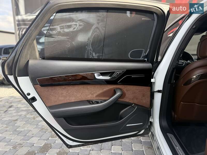 Седан Audi A8 2016 в Львове фото 83 Седан Audi A8 2016 в Львове