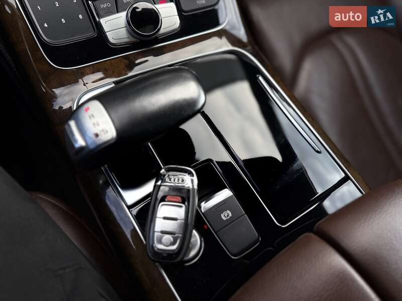 Седан Audi A8 2016 в Львове фото 65 Седан Audi A8 2016 в Львове