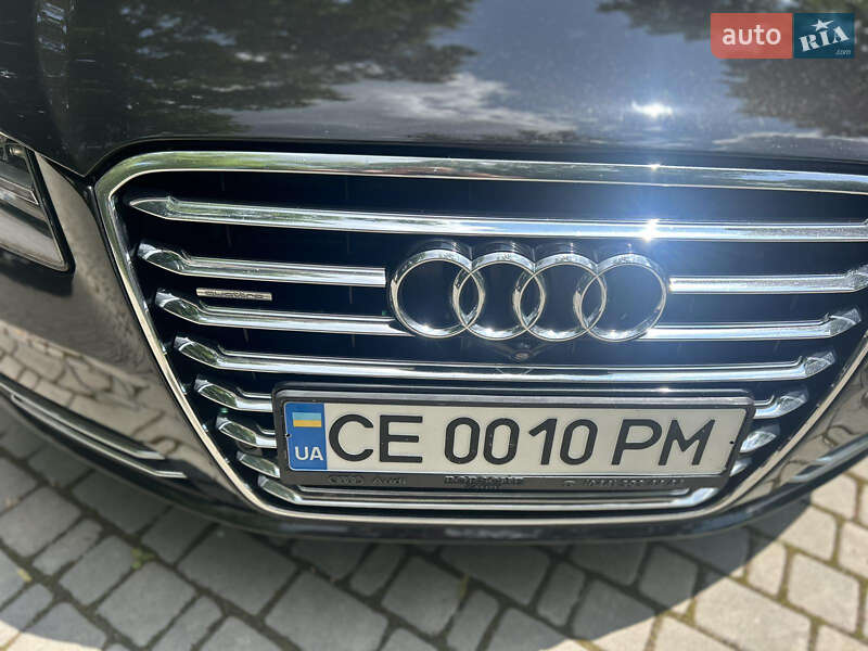 Седан Audi A8 2013 в Сокирянах