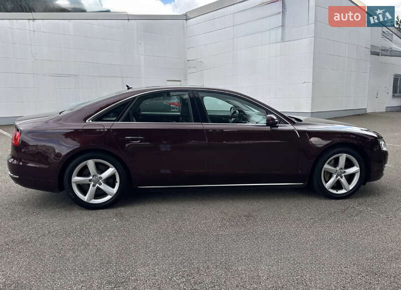 Седан Audi A8 2012 в Киеве