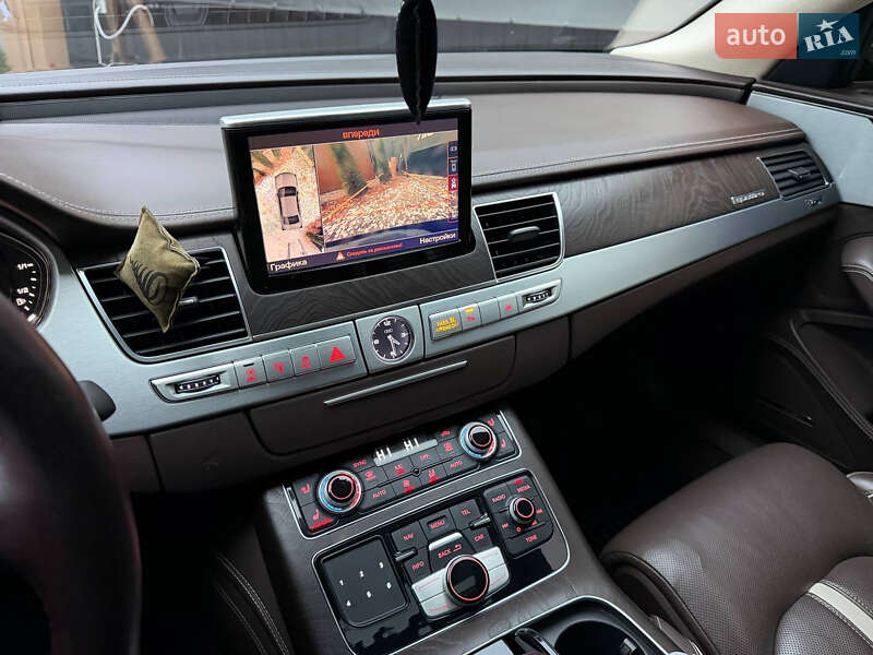 Седан Audi A8 2014 в Виннице