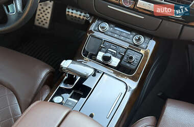 Седан Audi A8 2015 в Киеве
