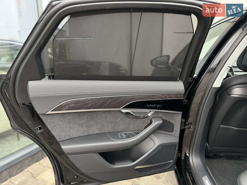 Седан Audi A8 2024 в Хмельницком