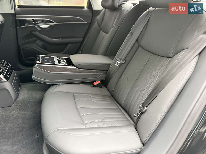 Седан Audi A8 2024 в Хмельницком