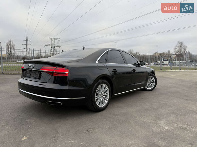 Седан Audi A8 2014 в Киеве