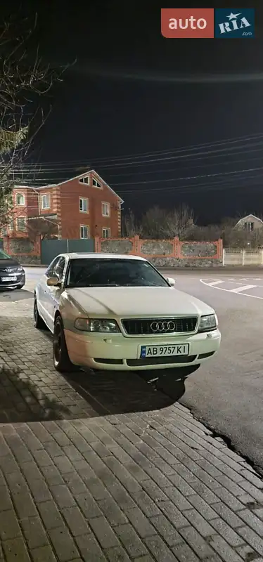 Audi A8 1996