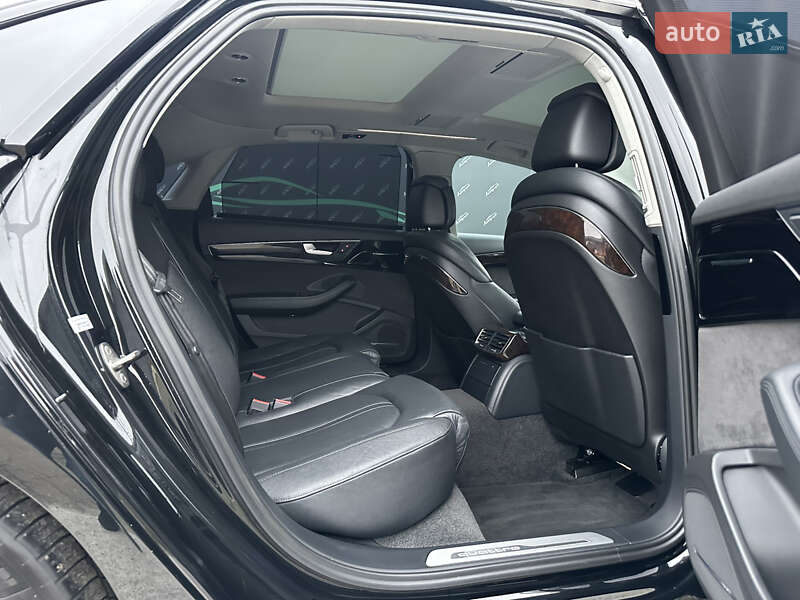 Седан Audi A8 2017 в Киеве фото 36 Седан Audi A8 2017 в Киеве