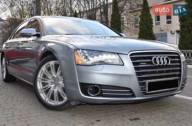 Седан Audi A8 2013 в Одесі