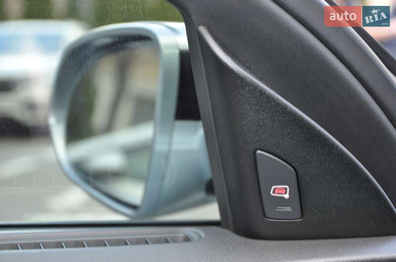 Седан Audi A8 2013 в Одессе