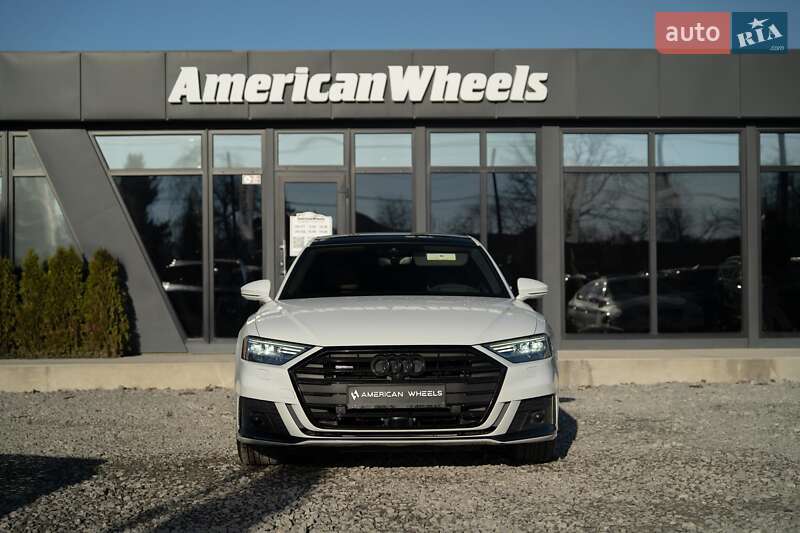 Седан Audi A8 2021 в Черновцах