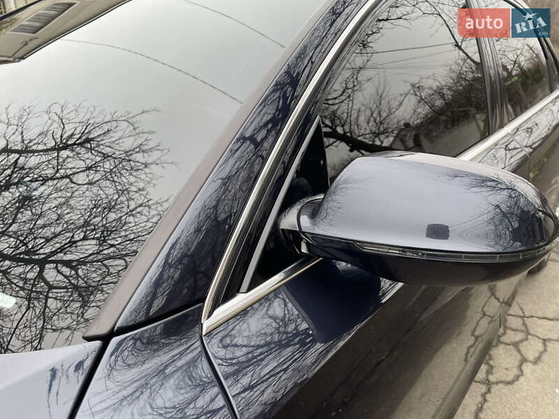 Седан Audi A8 2015 в Днепре