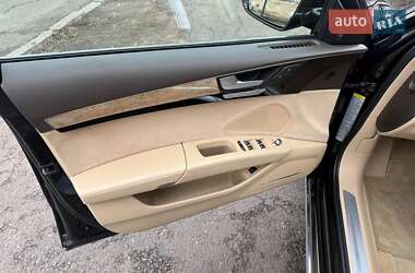 Седан Audi A8 2013 в Одессе