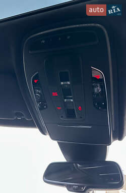 Седан Audi A8 2013 в Киеве