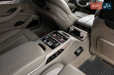 Седан Audi A8 2013 в Киеве