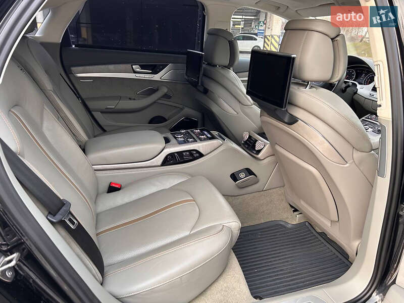 Седан Audi A8 2013 в Киеве