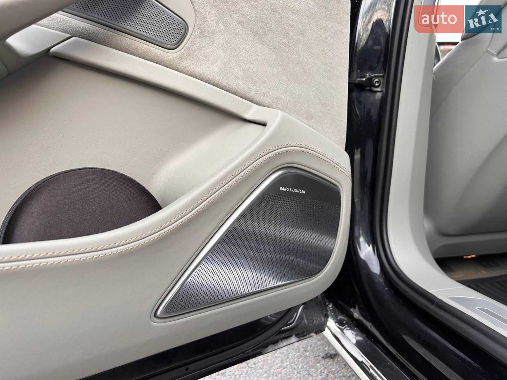 2013 Audi A8 - мініатюра 134