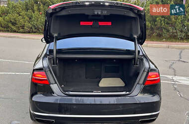 Седан Audi A8 2013 в Киеве