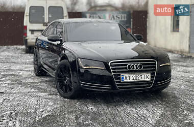 Седан Audi A8 2011 в Бурштині
