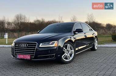 Седан Audi A8 2016 в Львове
