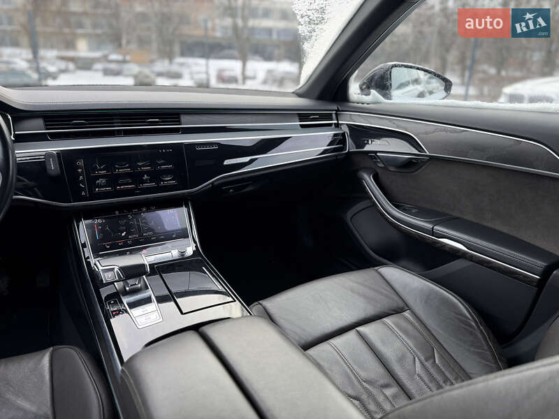 Седан Audi A8 2020 в Вінниці