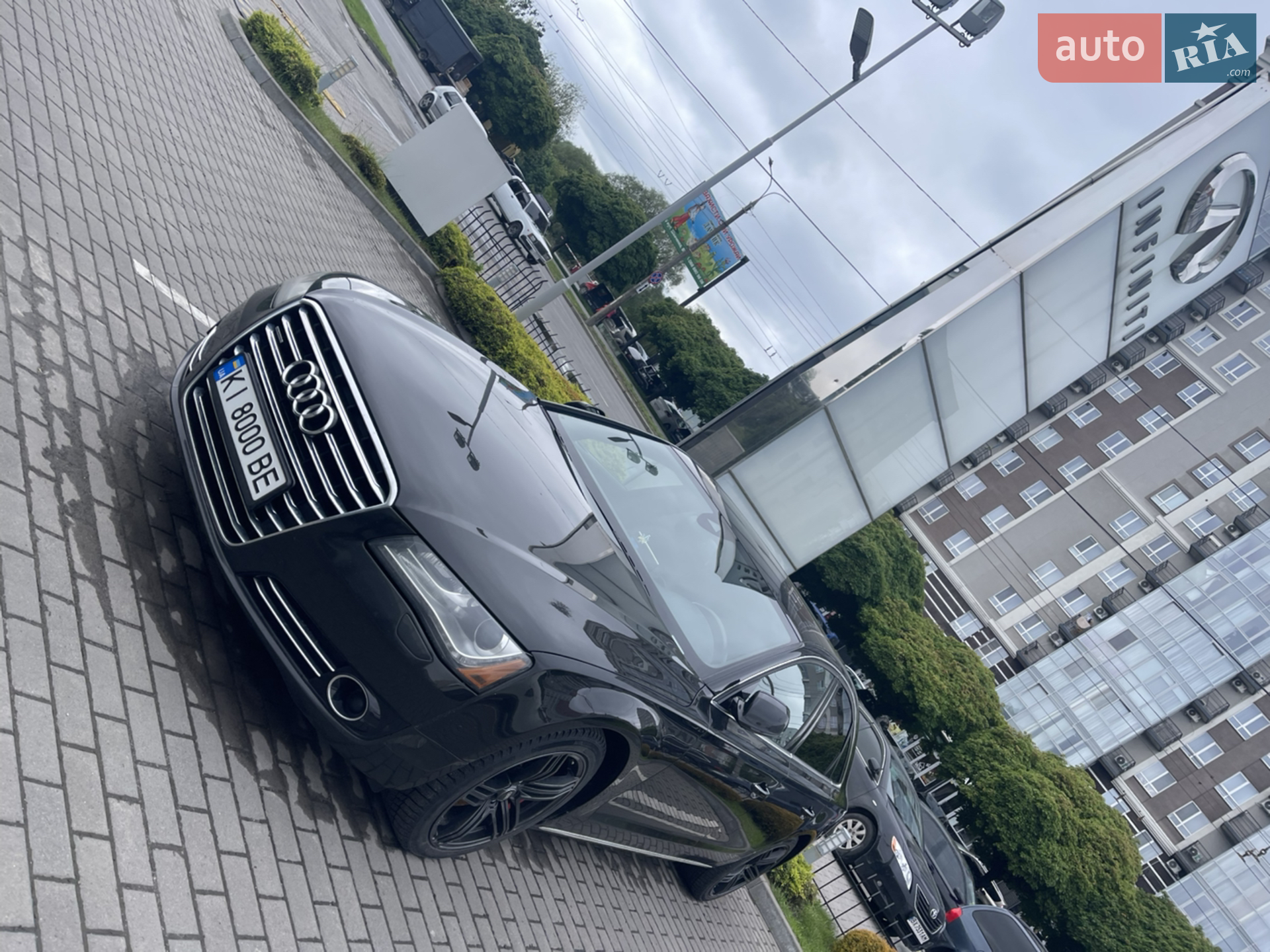 2011 Audi A8 - мініатюра 3