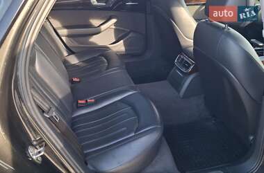 Седан Audi A8 2017 в Мукачевому
