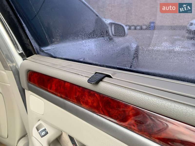 Седан Audi A8 2003 в Коломые