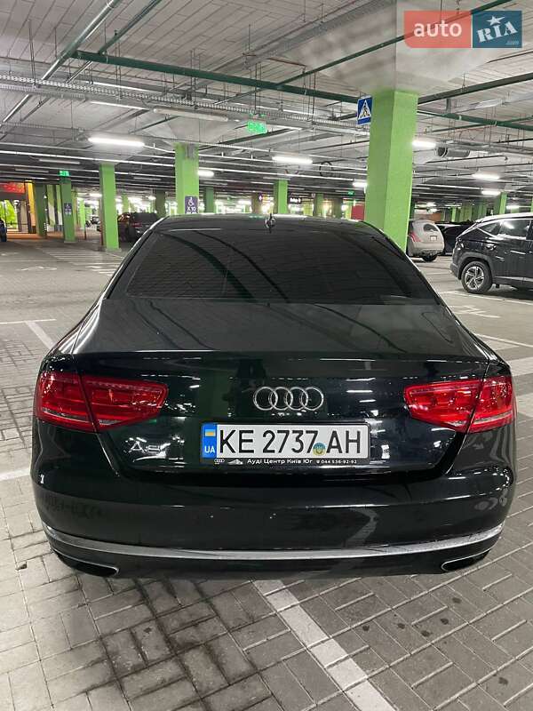 Седан Audi A8 2011 в Киеве