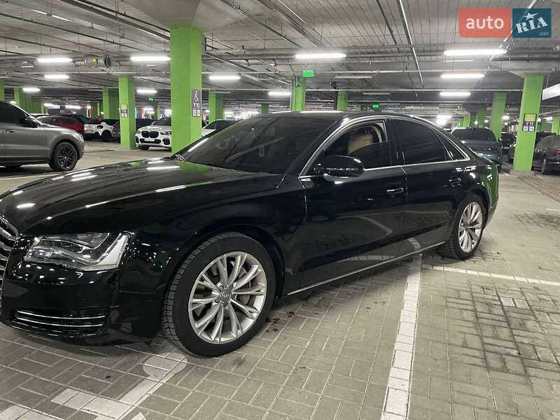 Седан Audi A8 2011 в Киеве