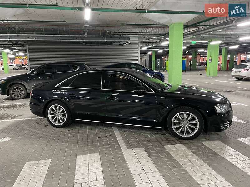 Седан Audi A8 2011 в Киеве