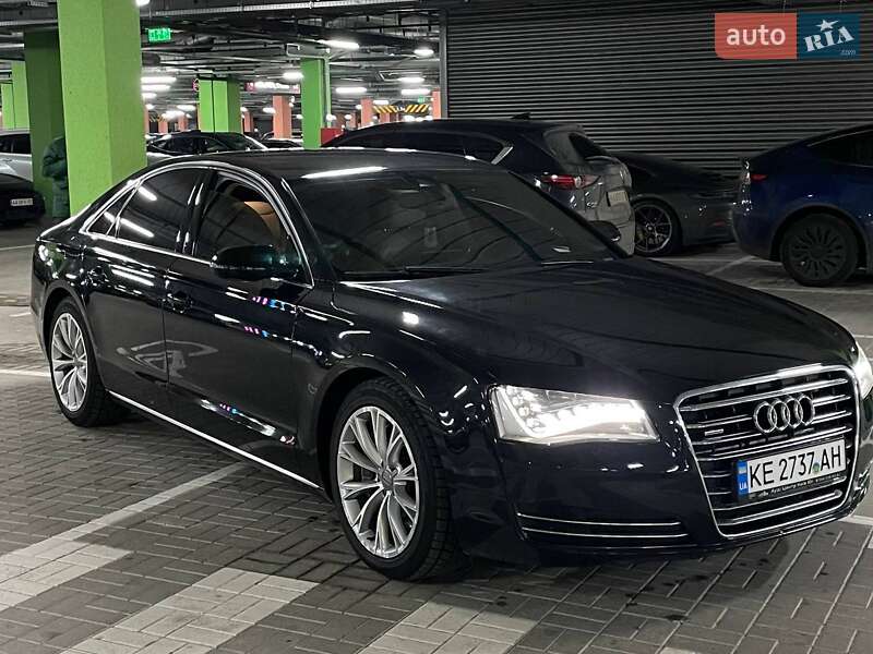Седан Audi A8 2011 в Киеве