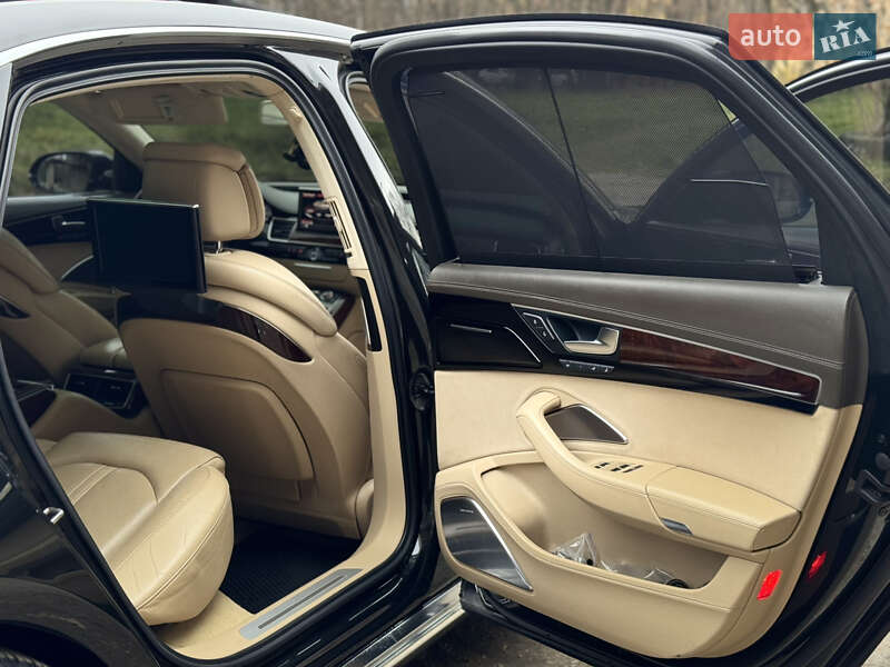 Седан Audi A8 2011 в Буковеле фото 34 Седан Audi A8 2011 в Буковеле
