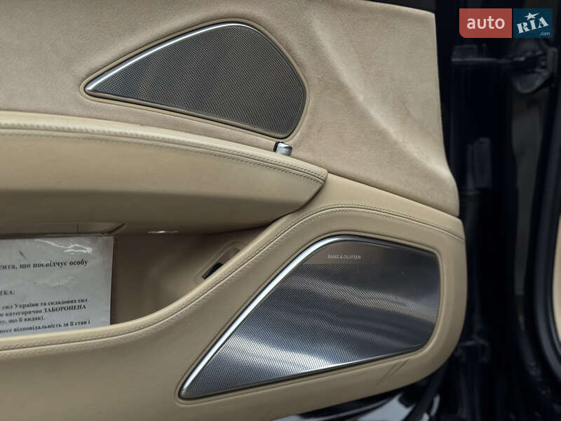 Седан Audi A8 2011 в Буковеле фото 46 Седан Audi A8 2011 в Буковеле
