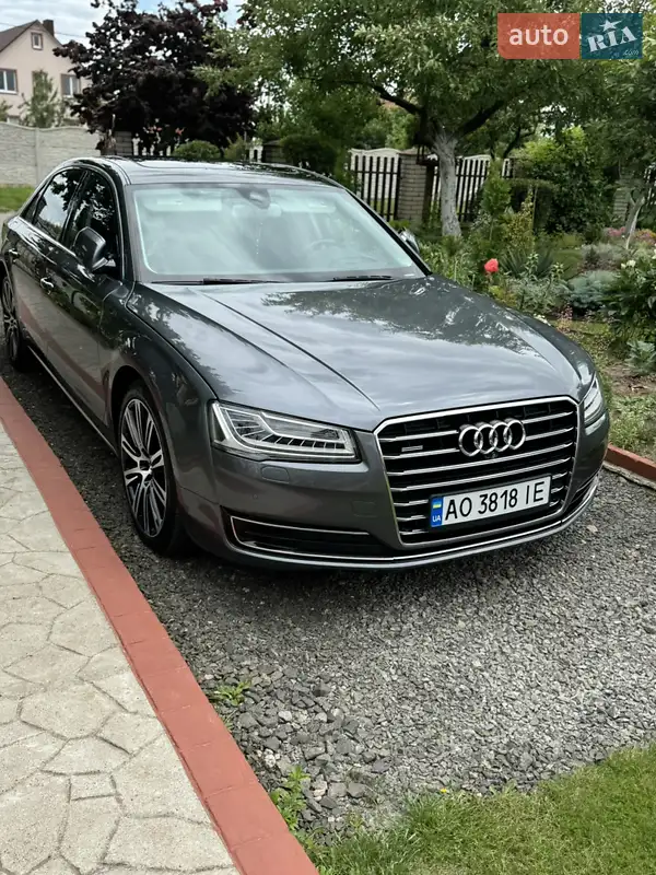 Audi A8