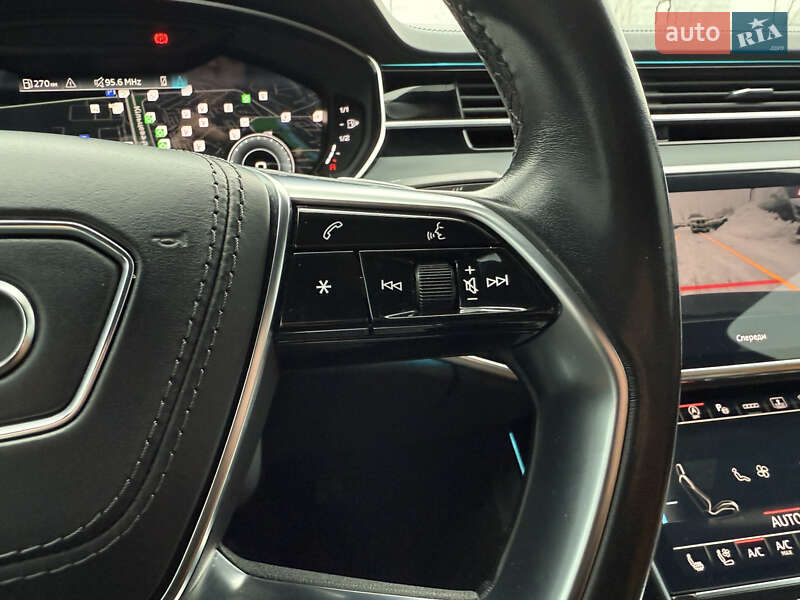 Седан Audi A8 2022 в Киеве фото 49 Седан Audi A8 2022 в Киеве