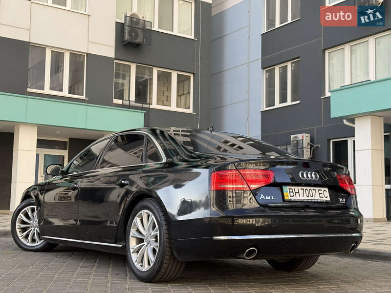 Седан Audi A8 2012 в Одессе