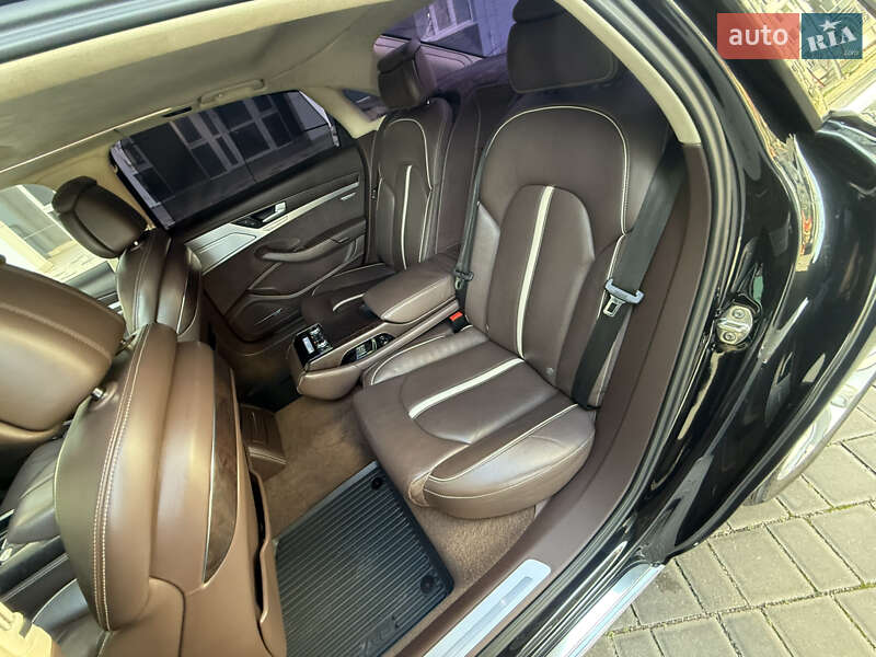 Седан Audi A8 2012 в Одессе