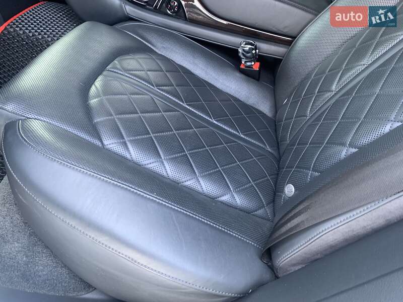 Седан Audi A8 2015 в Умани