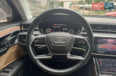 Седан Audi A8 2018 в Киеве