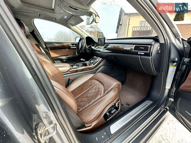 Седан Audi A8 2016 в Ивано-Франковске