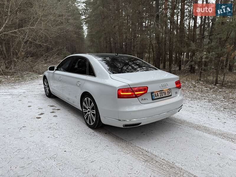 Седан Audi A8 2013 в Киеве