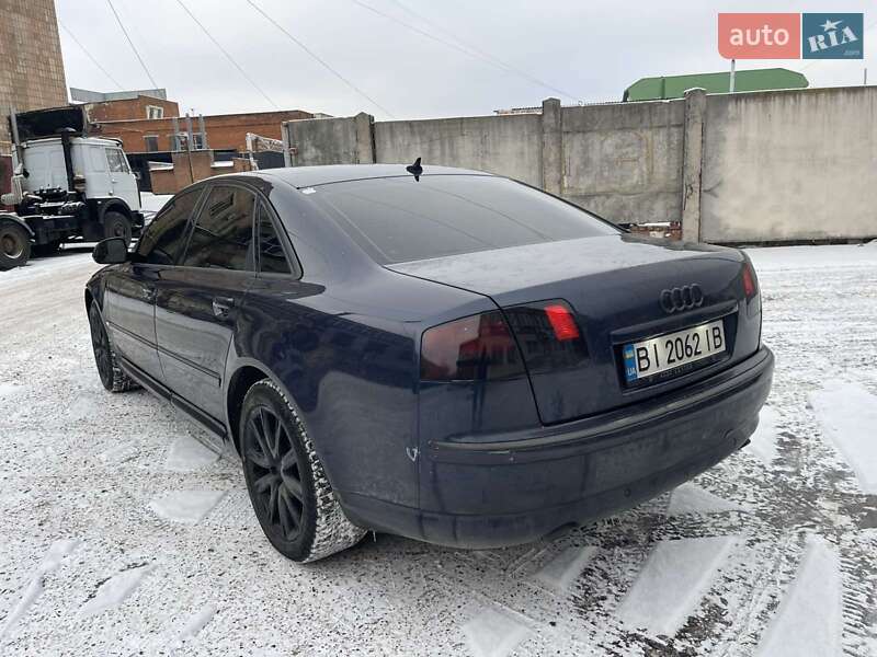 Седан Audi A8 2004 в Полтаве