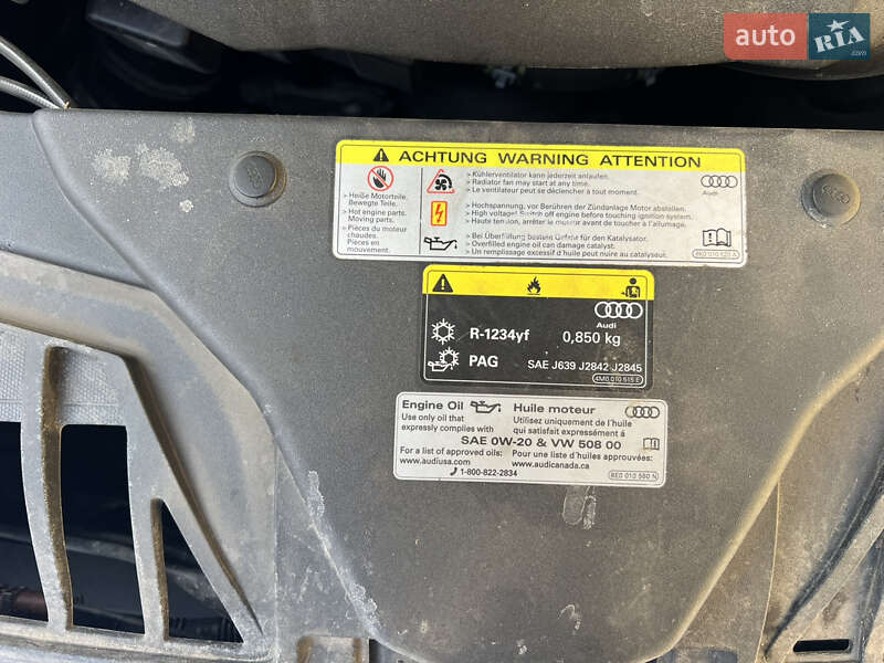 Седан Audi A8 2019 в Львове