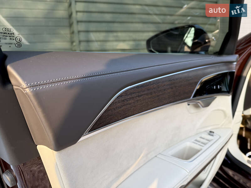 Седан Audi A8 2020 в Киеве