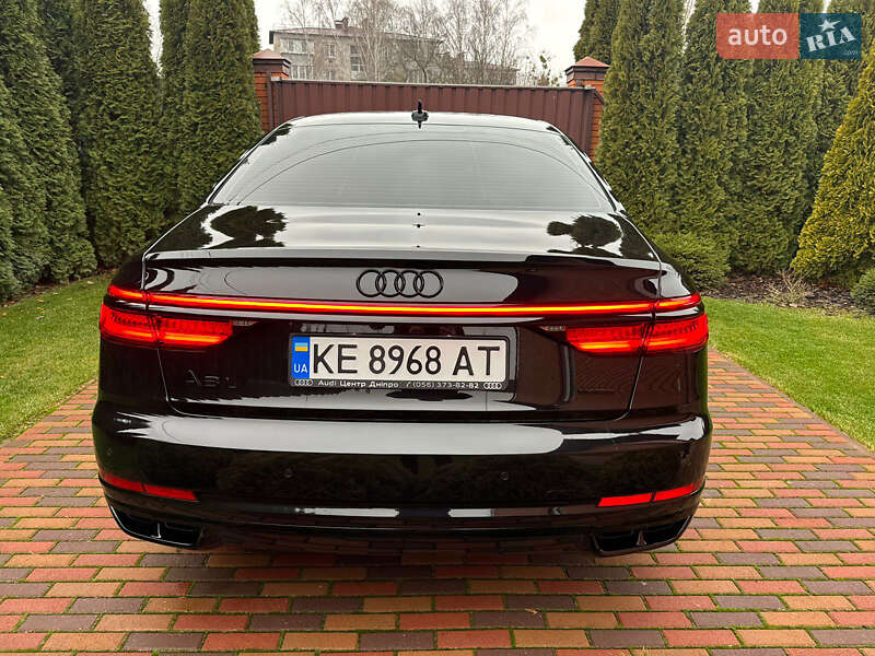 Седан Audi A8 2021 в Днепре