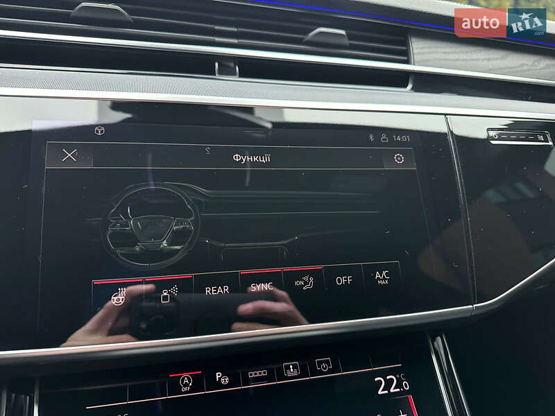 Седан Audi A8 2021 в Днепре