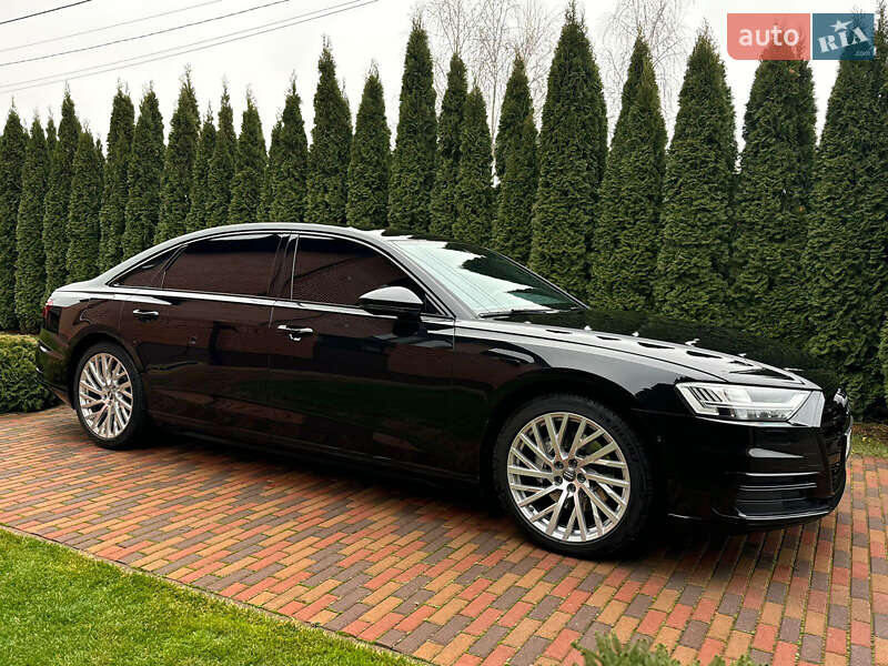 Седан Audi A8 2021 в Днепре