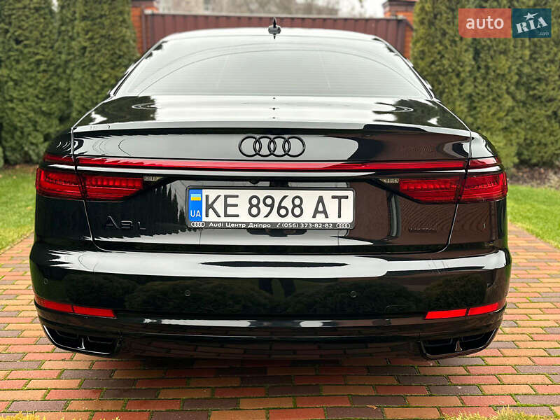 Седан Audi A8 2021 в Днепре