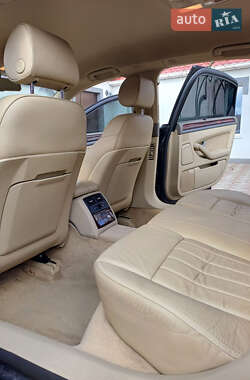 Седан Audi A8 2005 в Днепре