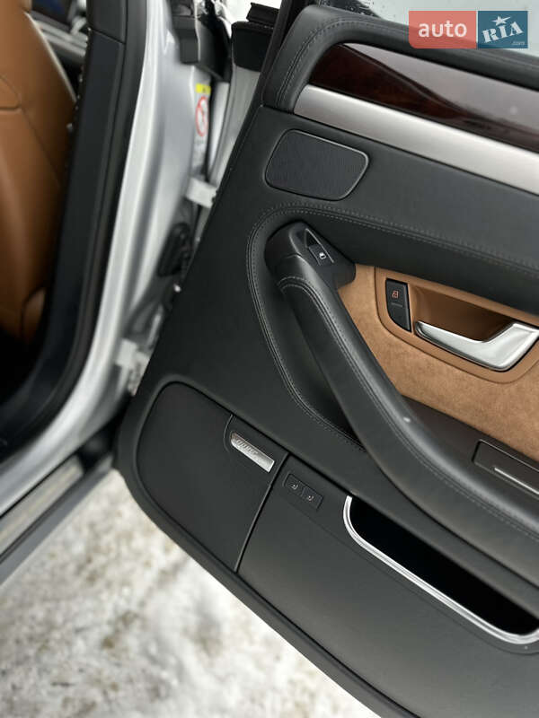 Седан Audi A8 2007 в Василькові